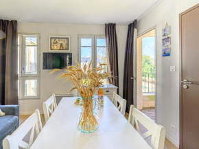 Apartment Le Château de Kergonano-7 by Interhome